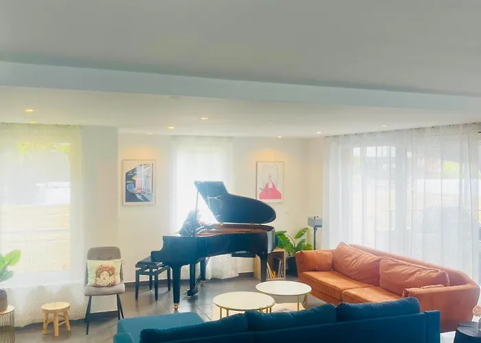 Villa Exclusive 10 Pers, Garages, 10 Min De La Cathedrale